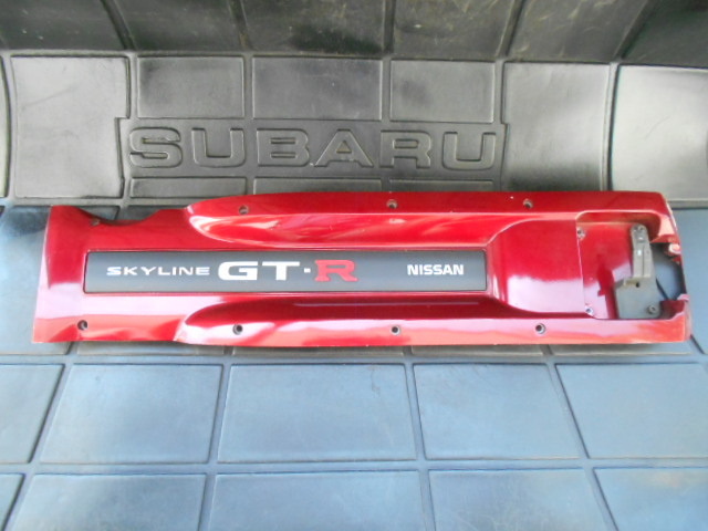 スカイライン エンジン ヘッドカバー プラグカバー オーナメント