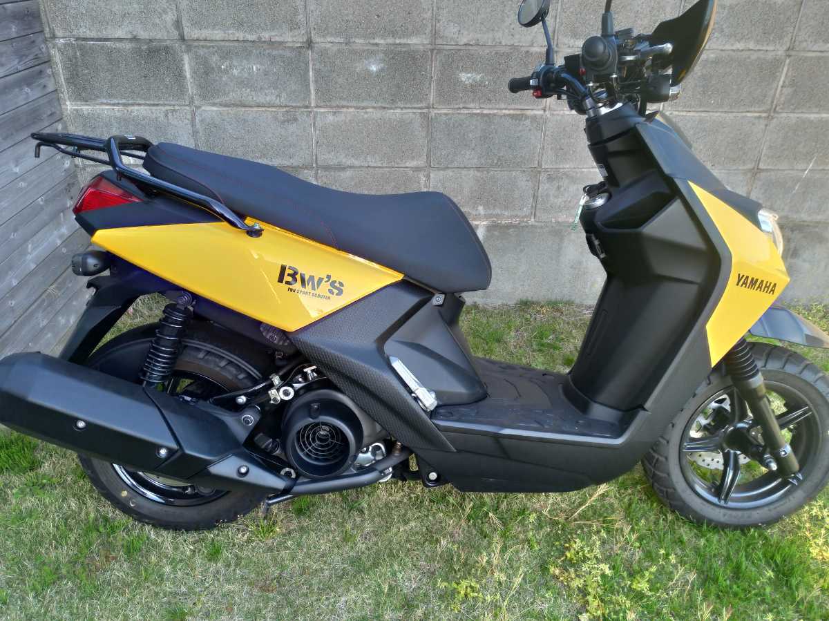 投稿詳細｜MOTOCLE BWS125(ビーウィズ)（黄）&frasl;ヤマハの新車・中古バイクを探すなら BW'S125 ヤマハ YAMAHA 新車 BWsR外装取付車(店頭在庫有)(1台限定特別色 BW'S | - ビーウィズ125 ヤマハ（YAMAHA） WEB – 遊び心”を刺激する125スクーター、BW'S125に新色を追加 ヤマハ「BW'S125」の2020年モデルはクロスオーバーテイストの新色を