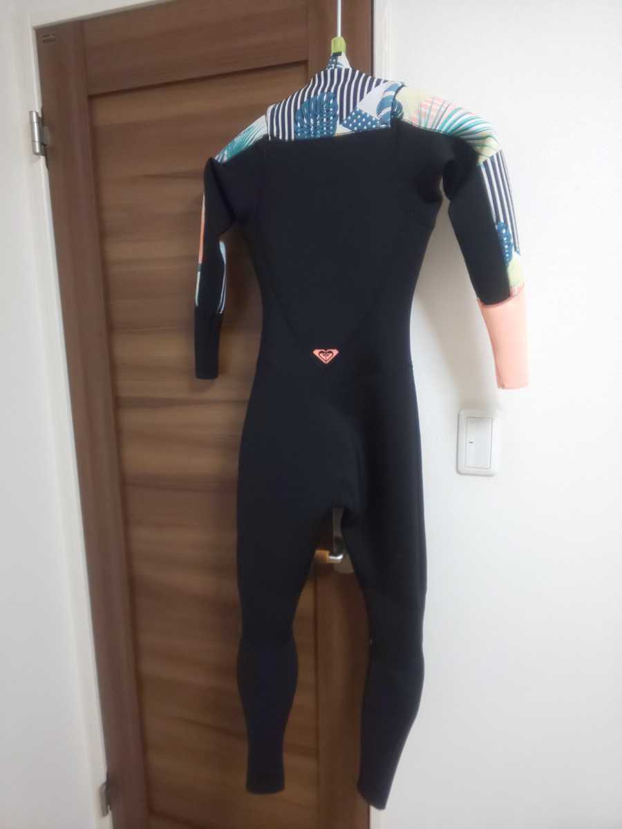 ROXYウェットスーツ