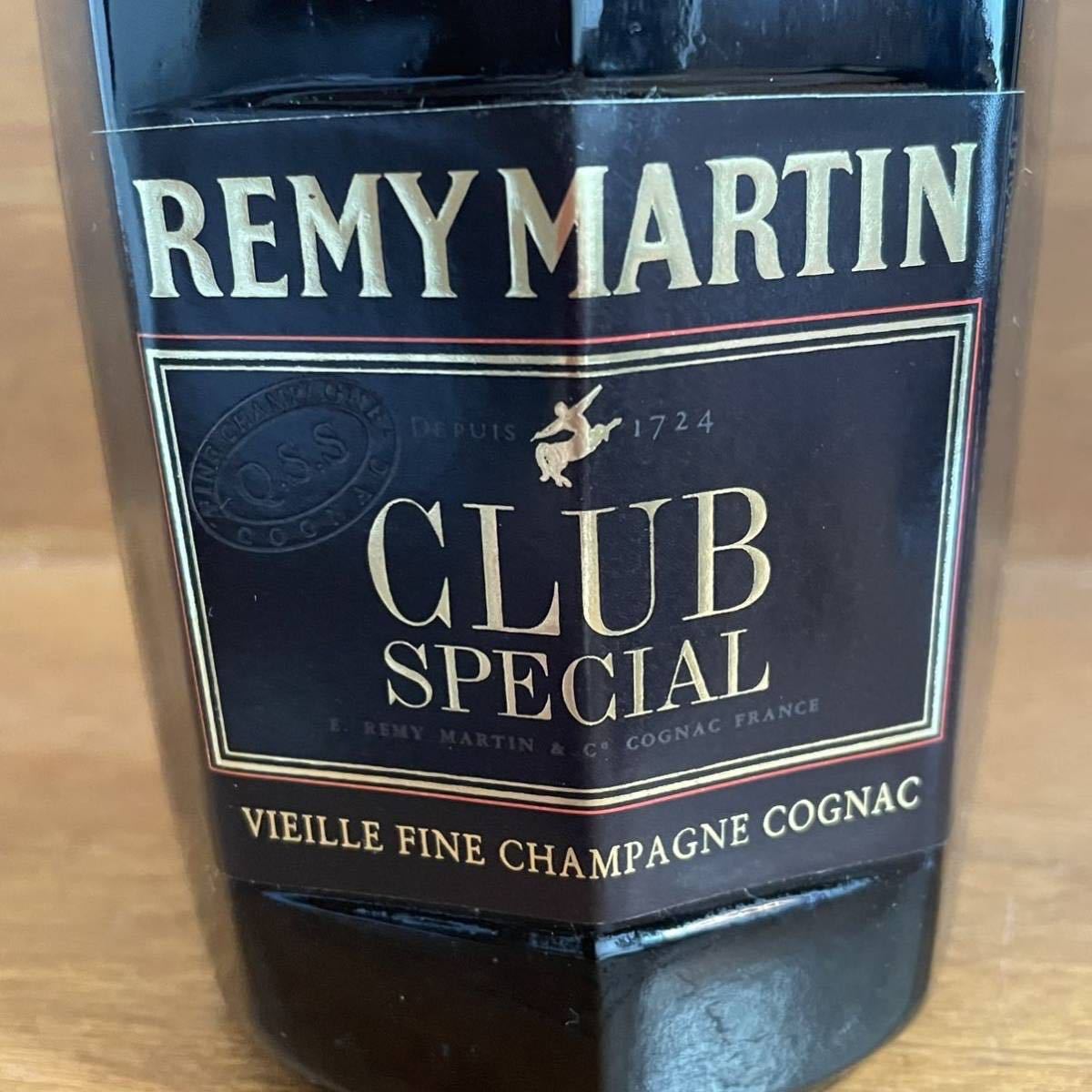 U11未開封REMY MARTIN レミーマルタン CLUB de REMY MARTIN 700ml