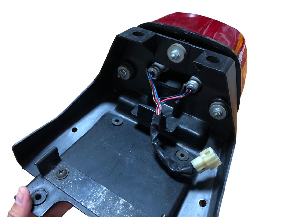 ゼファー400χ 純正 テールランプ リアフェンダー テールライト 未使用