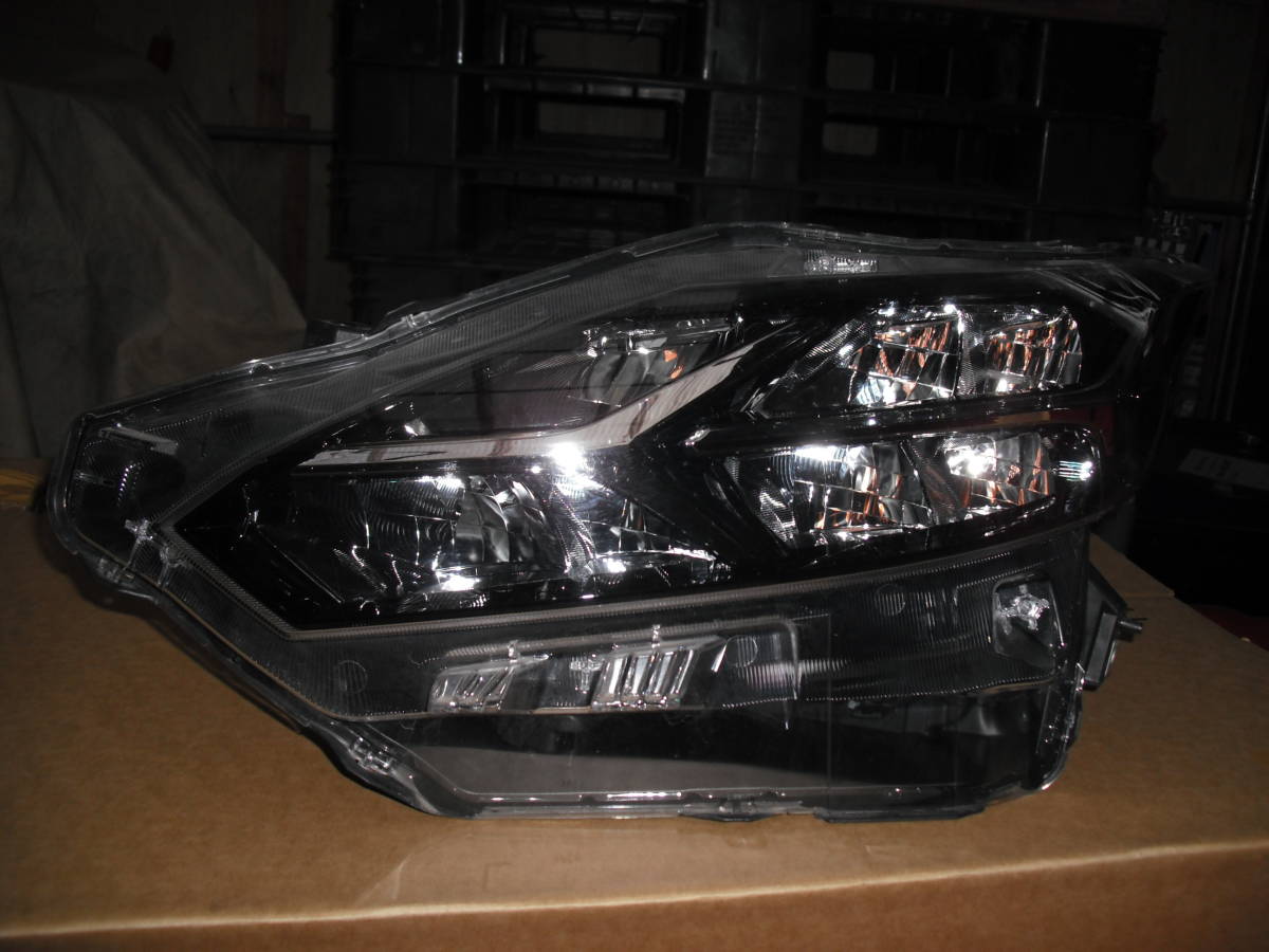 日産デイズB21Wハイウェイスター ライダーHID ハウジング左ヘッド