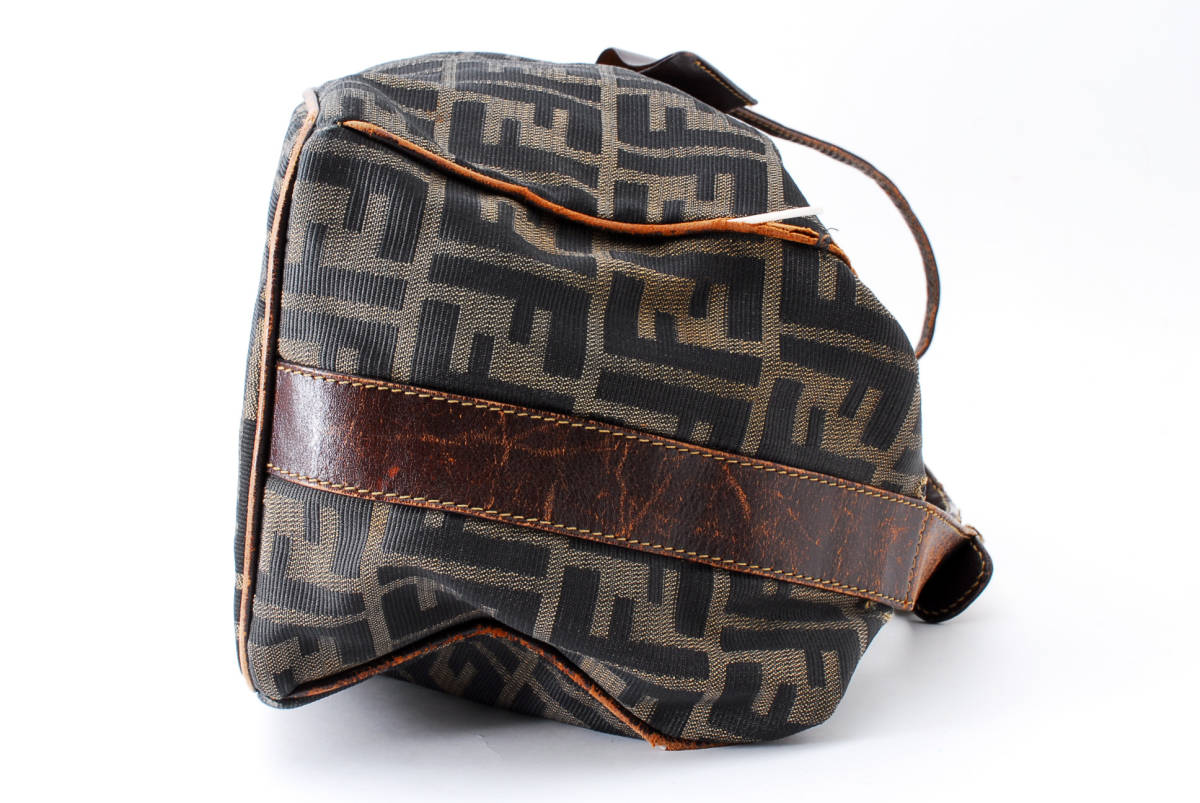 1円スタート】FENDI フェンディ ズッカ キャンバス レザー 