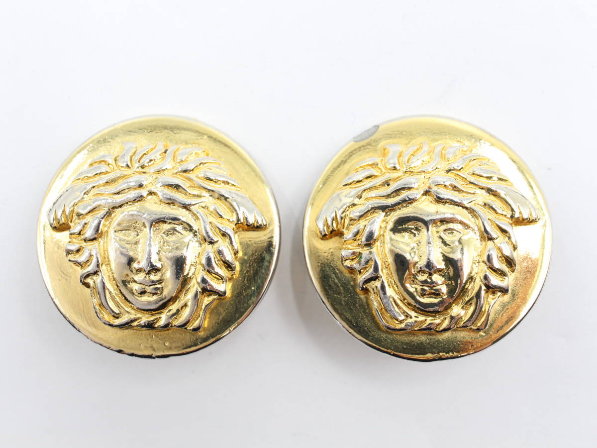 VERSACE - ヴェルサーチェ ヴィンテージ メドゥーサ イヤリング VERSACE - ヴェルサーチェ ヴィンテージ メドゥーサ イヤリング