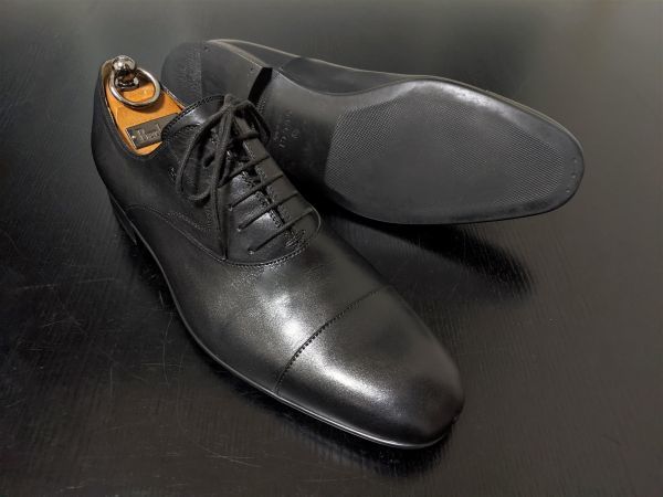 美品 グッチ 7 GUCCI ストレートチップ ソフトドレスシューズ 黒 604688 GUCCI グッチ ストレートチップ ブラウン ソフトドレスシューズ 0