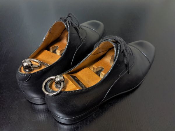 美品 グッチ 7 GUCCI ストレートチップ ソフトドレスシューズ 黒 604688 GUCCI グッチ ストレートチップ ブラウン ソフトドレスシューズ 0