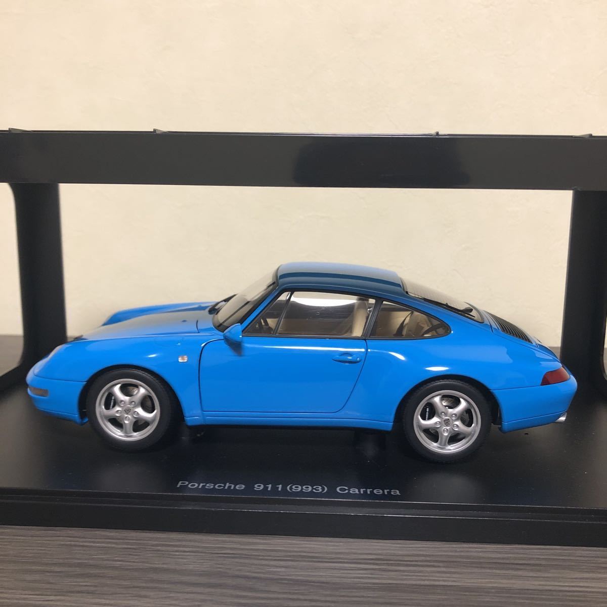 オートアート ポルシェ 911 (993) カレラ 1/18 1⁄18 0 オートアート