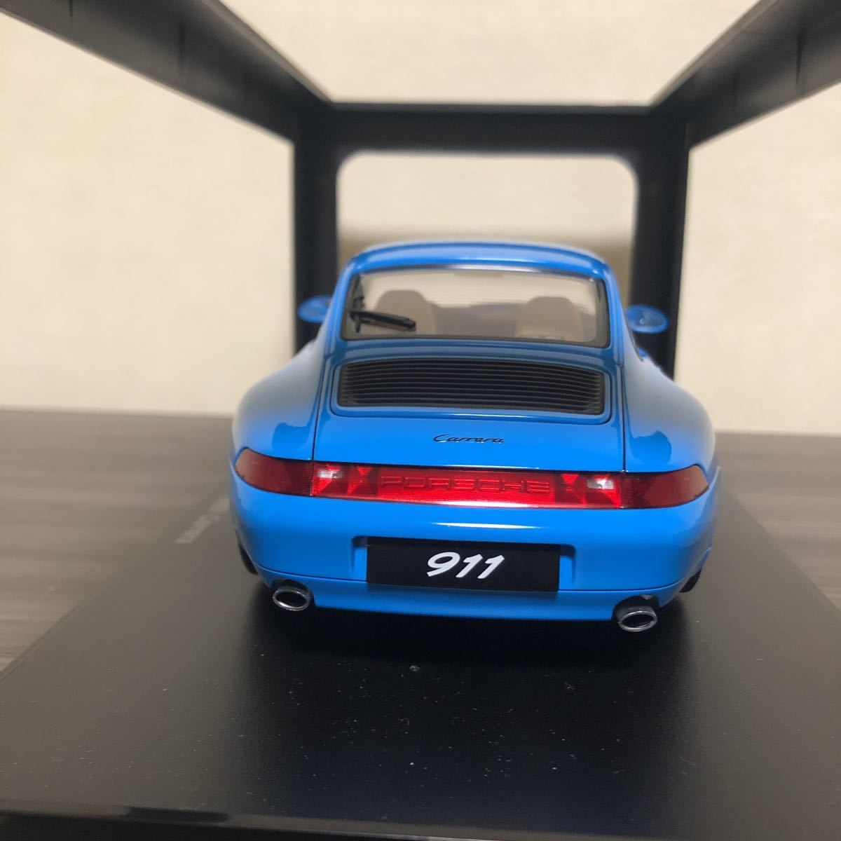 オートアート ポルシェ 911 (993) カレラ 1/18 1⁄18 0 オートアート