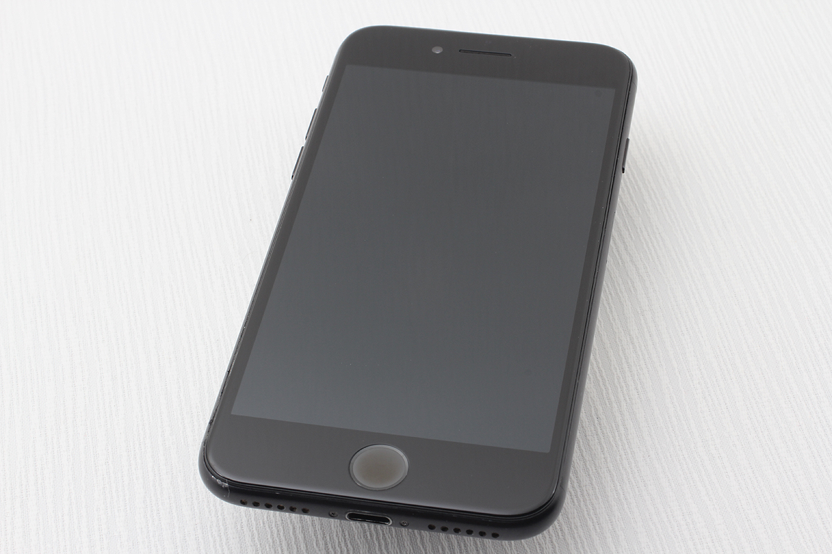 iPhone7 128GB⁄SIMフリー⁄バッテリー最大容量100％⁄ジェット