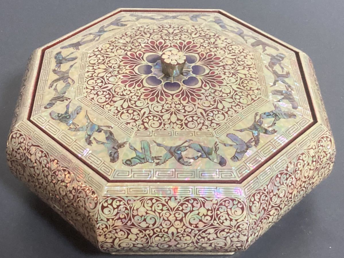 韓国 螺鈿細工 八角菓子器 宝石箱 朴鎬仁作(菓子器、喰籠)｜売買