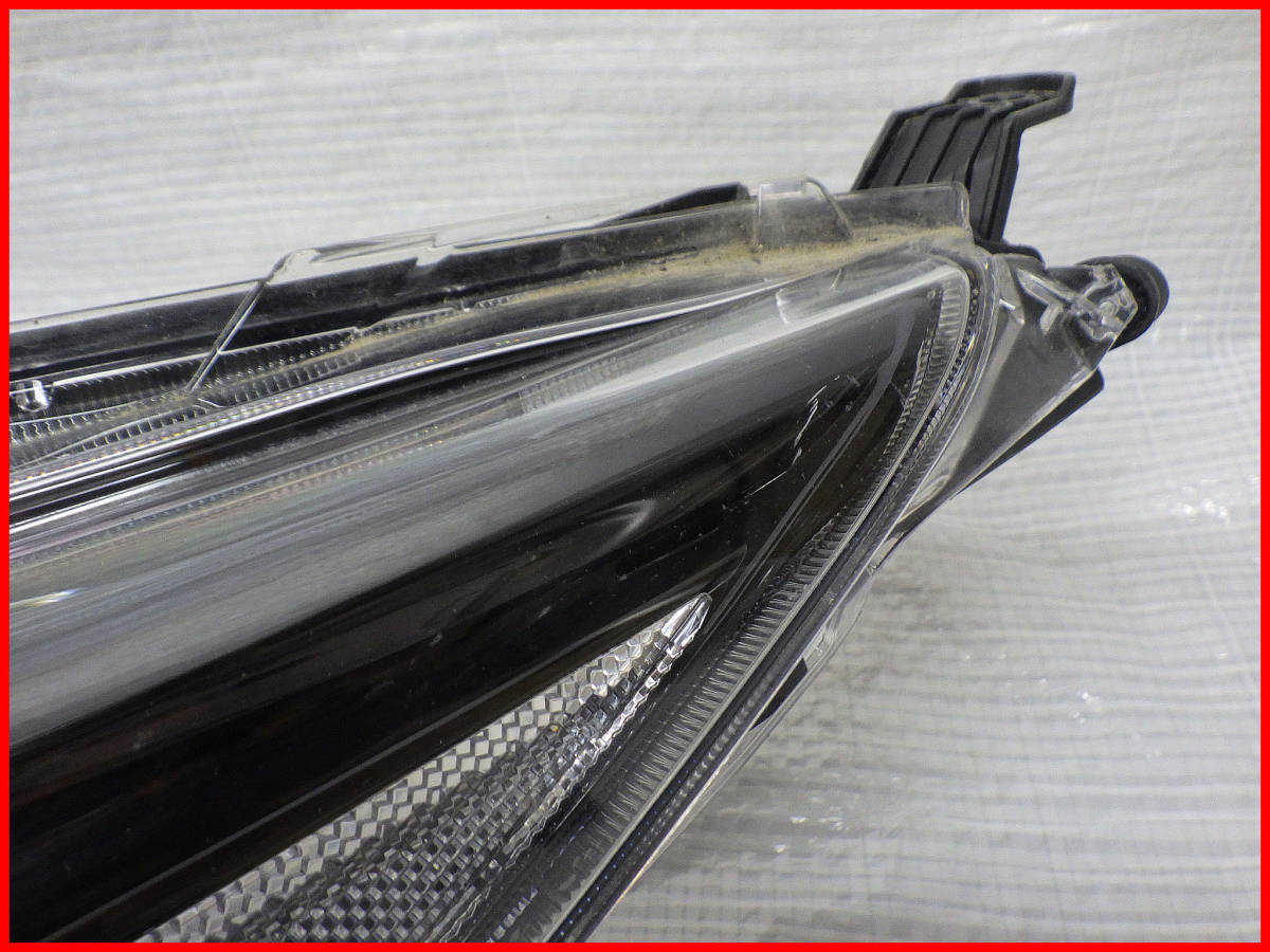 NRE210H NRE214H ZWE211H カローラスポーツ LED左ヘッドライト左ライト