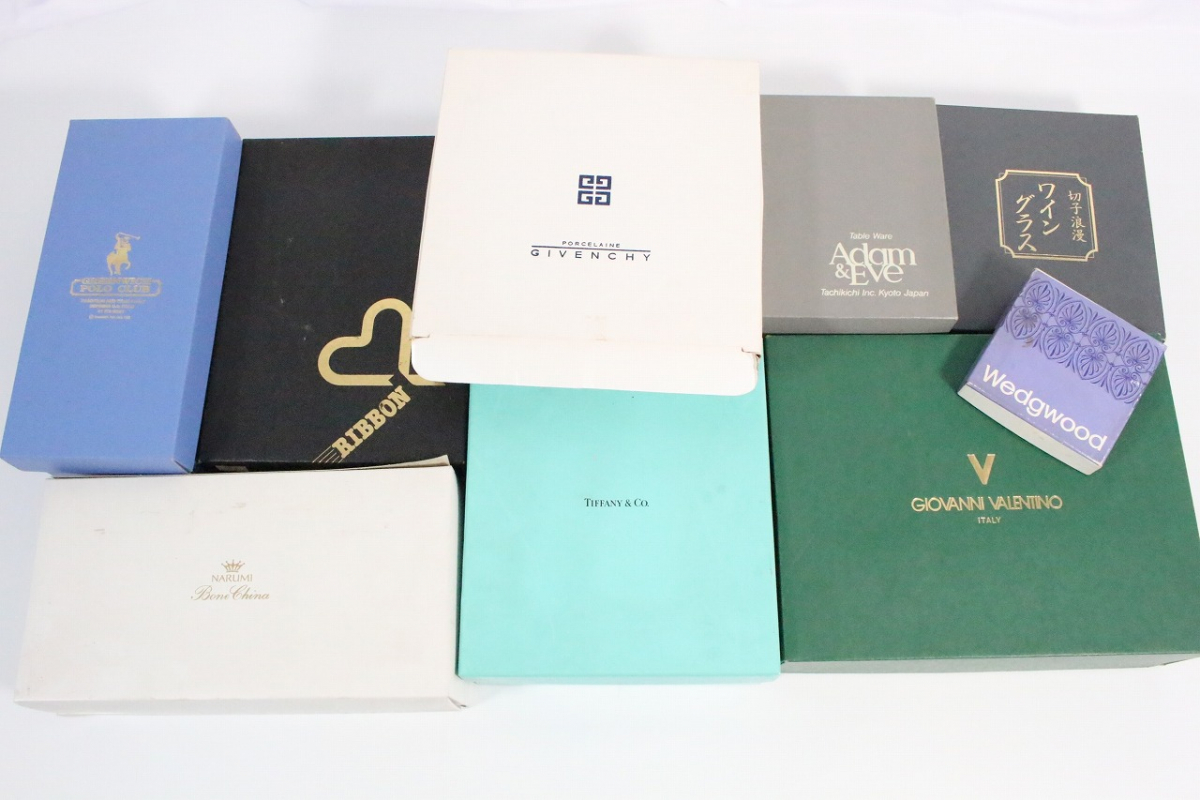 大得価，正規品 ト静 箱入り ブランド食器 まとめ TIFFANAY＆Co. GIVENCHY VALENTINO TACHIKICHI NARUMI 他 現状品 GB000GCG15(食器)｜売買されたオークション情報、yahooの商品情報をアーカイブ公開 - オークファン その他