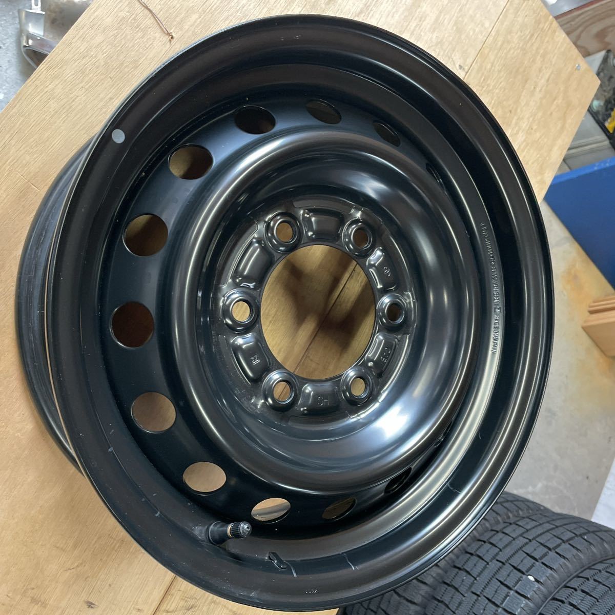 新車外しのハイエース純正スチール入庫しました！ ハイエース 200系 