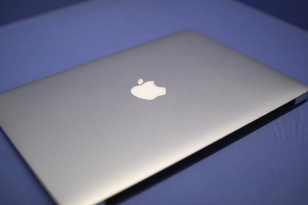 中古品】MacBookAir A1466 Corei5/4G/121G/OSX10.8.5 Apple MacBook