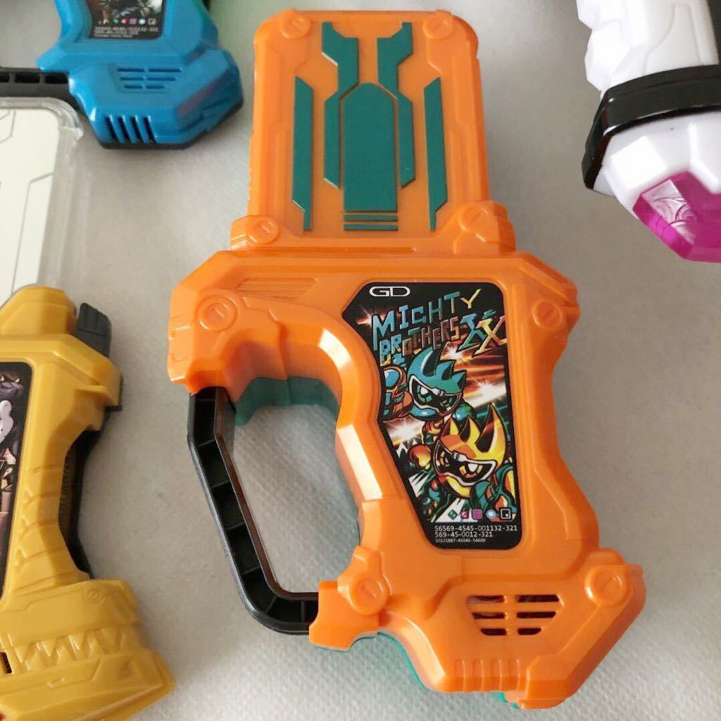 | 激打撃斬 仮面ライダーエグゼイド DXガシャコンブレイカー 商品情報 仮面ライダーおもちゃ ガシャコンブレイカー 仮面ライダー図鑑 東映 仮面ライダー Breaker DX Ex-Aid Rider Kamen &frasl;
