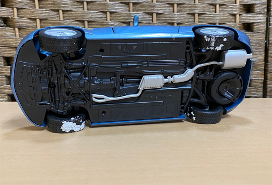 UT MODELS BMW Z3 roadster ロードスター 1/18 ミニカー 007 GOLDENEYE 