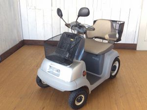 シニアカーのYahoo!オークション(旧ヤフオク!)の相場・価格を見る