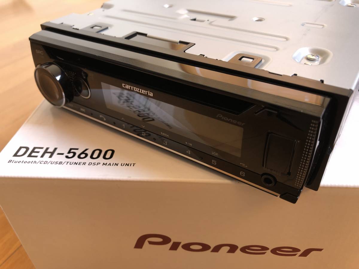 DEH-5600 オーディオメインユニット Pioneer カーオーディオ 