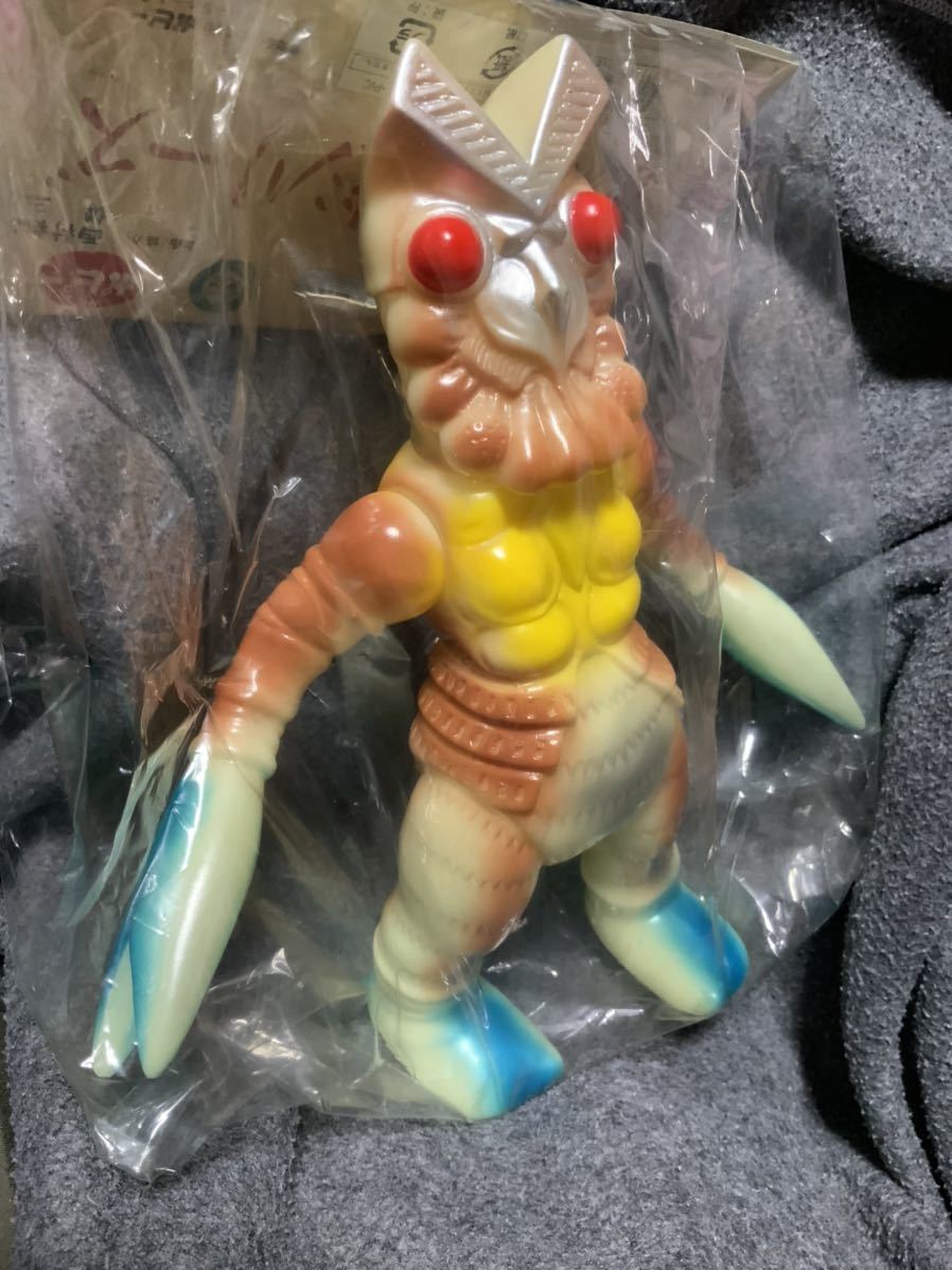 ブルマァク☆バルタン星人☆蓄光版☆ウルトラマン☆復刻版☆未使用品