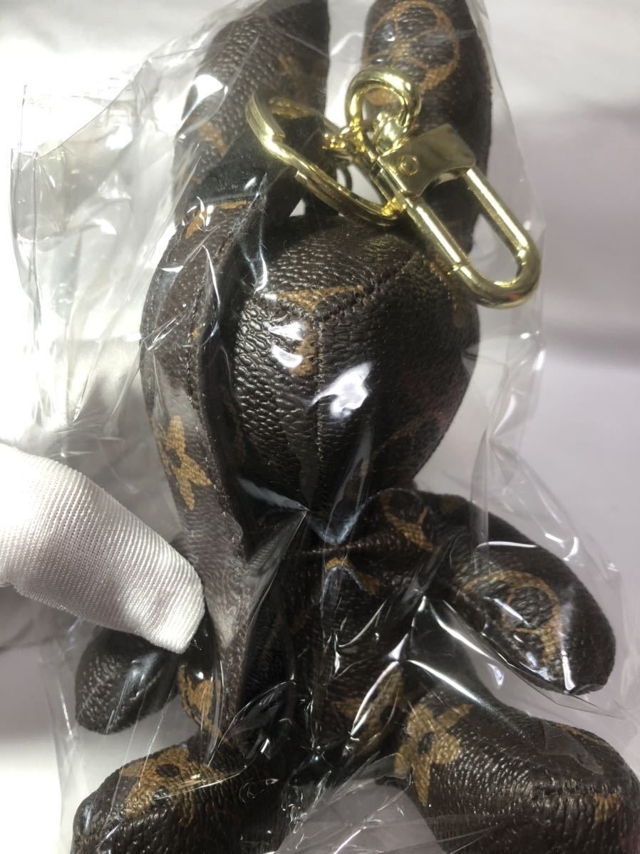 キーホルダー バッグチャーム 馬 おしゃれ 革 本革 アクセサリー レザー 皮革 牛革 ウマ 飾り かわいい 縁起の良い 小型 国内最大級のハンドメイド