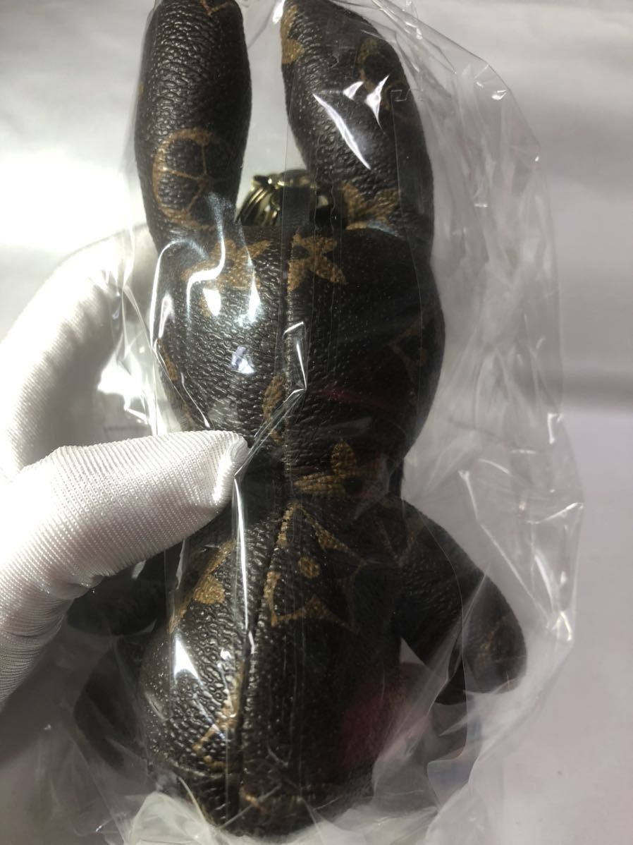 キーホルダー バッグチャーム 馬 おしゃれ 革 本革 アクセサリー レザー 皮革 牛革 ウマ 飾り かわいい 縁起の良い 小型 国内最大級のハンドメイド