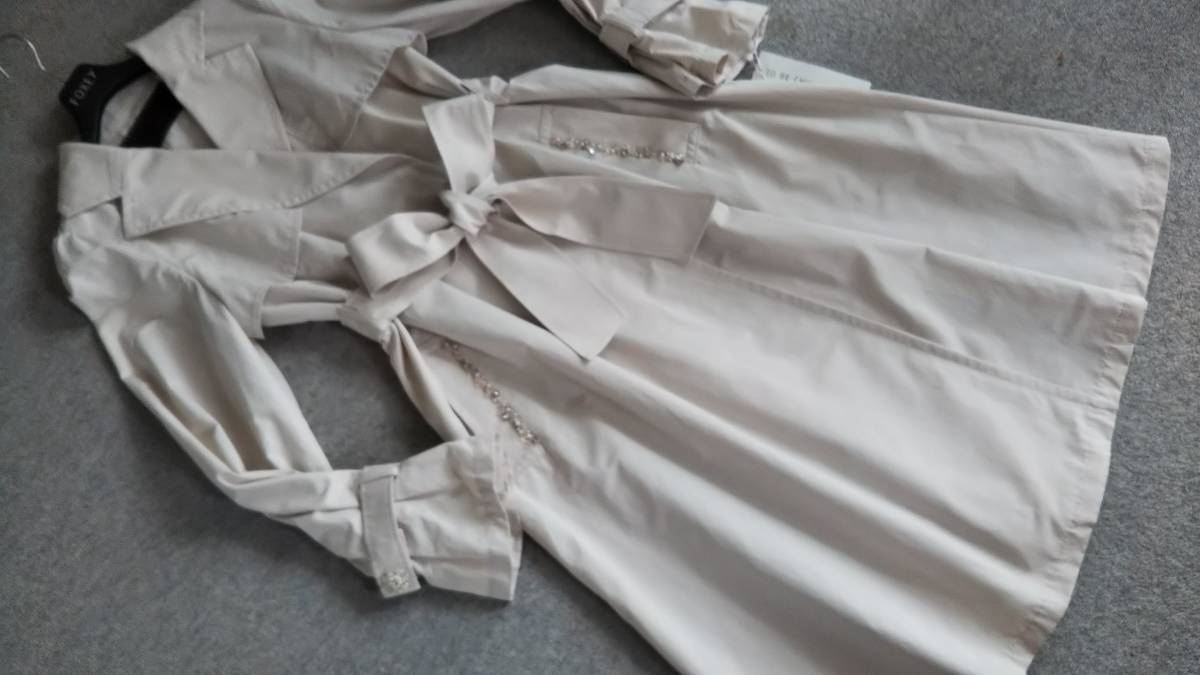 新品　TO BE CHIC 　ビジュー付き綿ナイロンツイルラップコート　40　ピンク　64900円 