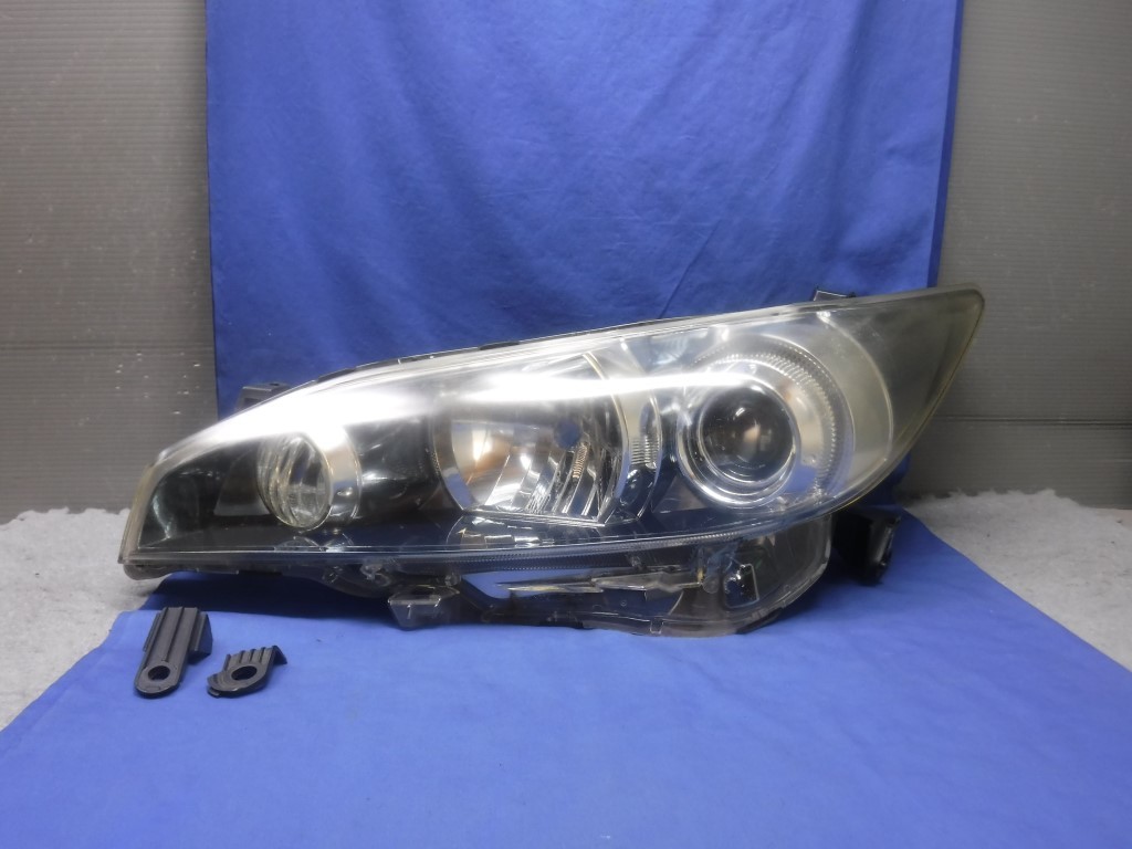ウィッシュ ZGE20 左ヘッドライト HID 68-16 (Z4372) ウィッシュ HID