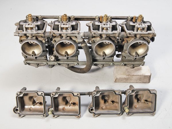 85年 GSX-R750 GR71F 純正キャブレター パワーフィルター付き