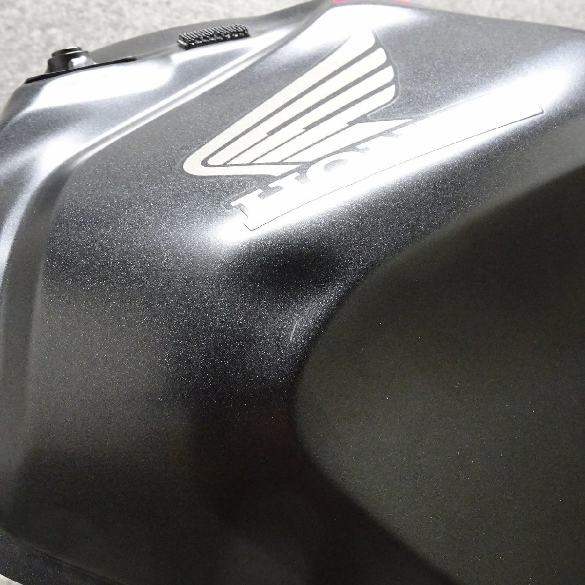 CBR650R 純正フューエルガソリンタンク マットブラック わずかにエクボ
