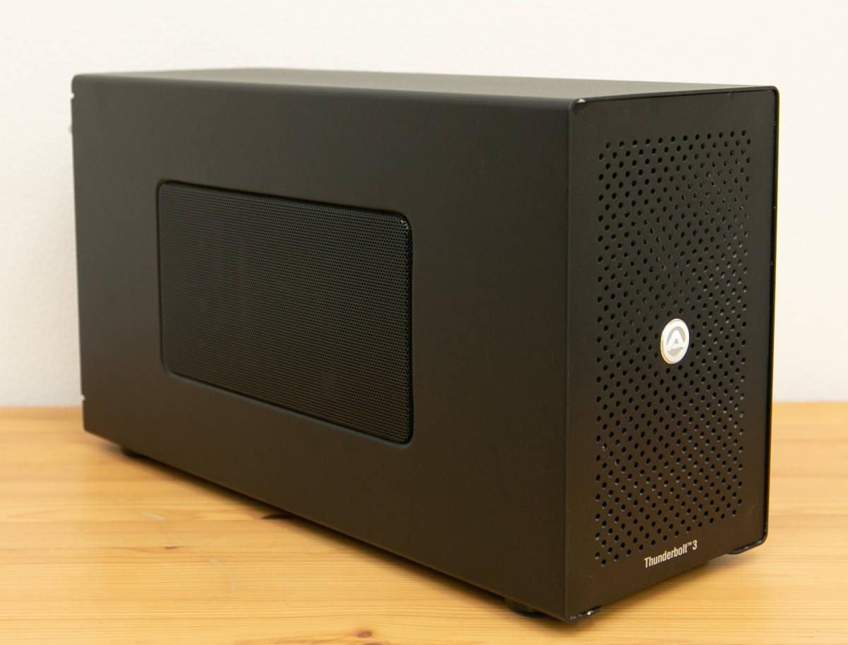 使用感あり】AKiTiO Node Thunderbolt3 / 据える egpu