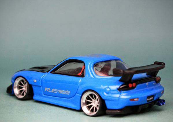 トミカプレミアム マツダRX-7 FD3S RE雨宮仕様改造 アルミ深リム