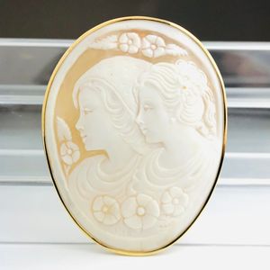 K18カメオブローチの値段と価格推移は？｜742件の売買情報を集計した ...