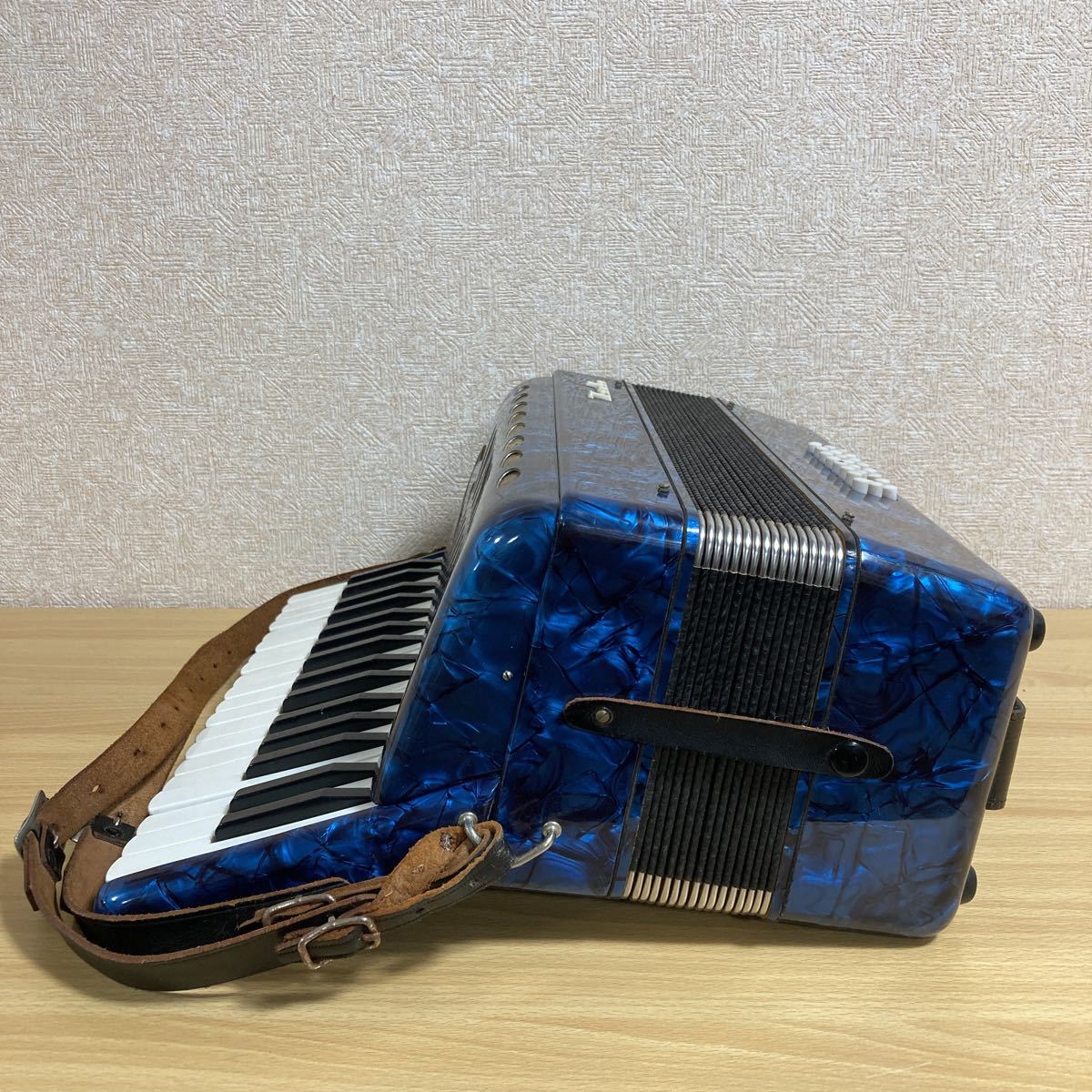 1円スタート Tombo トンボ No 241 アコーディオン 34鍵盤 24ベース 