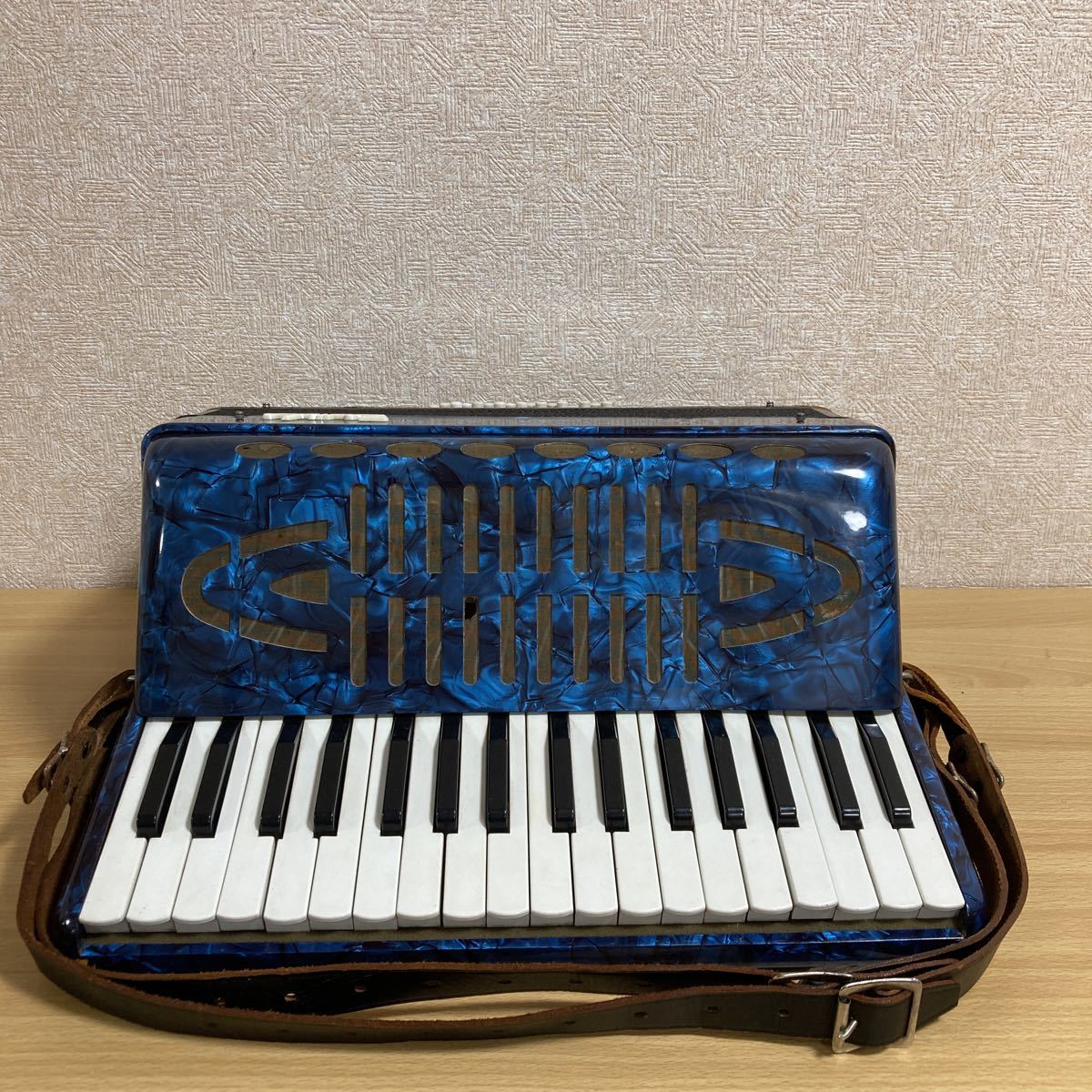 1円スタート Tombo トンボ No 241 アコーディオン 34鍵盤 24ベース 