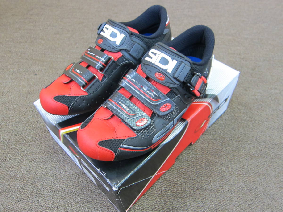 格安，新作 SIDI シディ GENIUS 7 BLK/BLK/RED 40/25cm相当 ジニウス(25cm～)｜売買されたオークション情報、yahooの商品情報をアーカイブ公開 - オークファン 25cm～