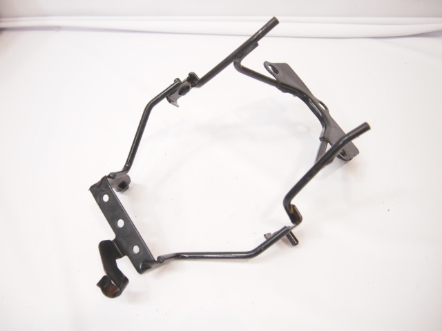 ジクサー150純正カウルステー前 軽い歪み補修用に。