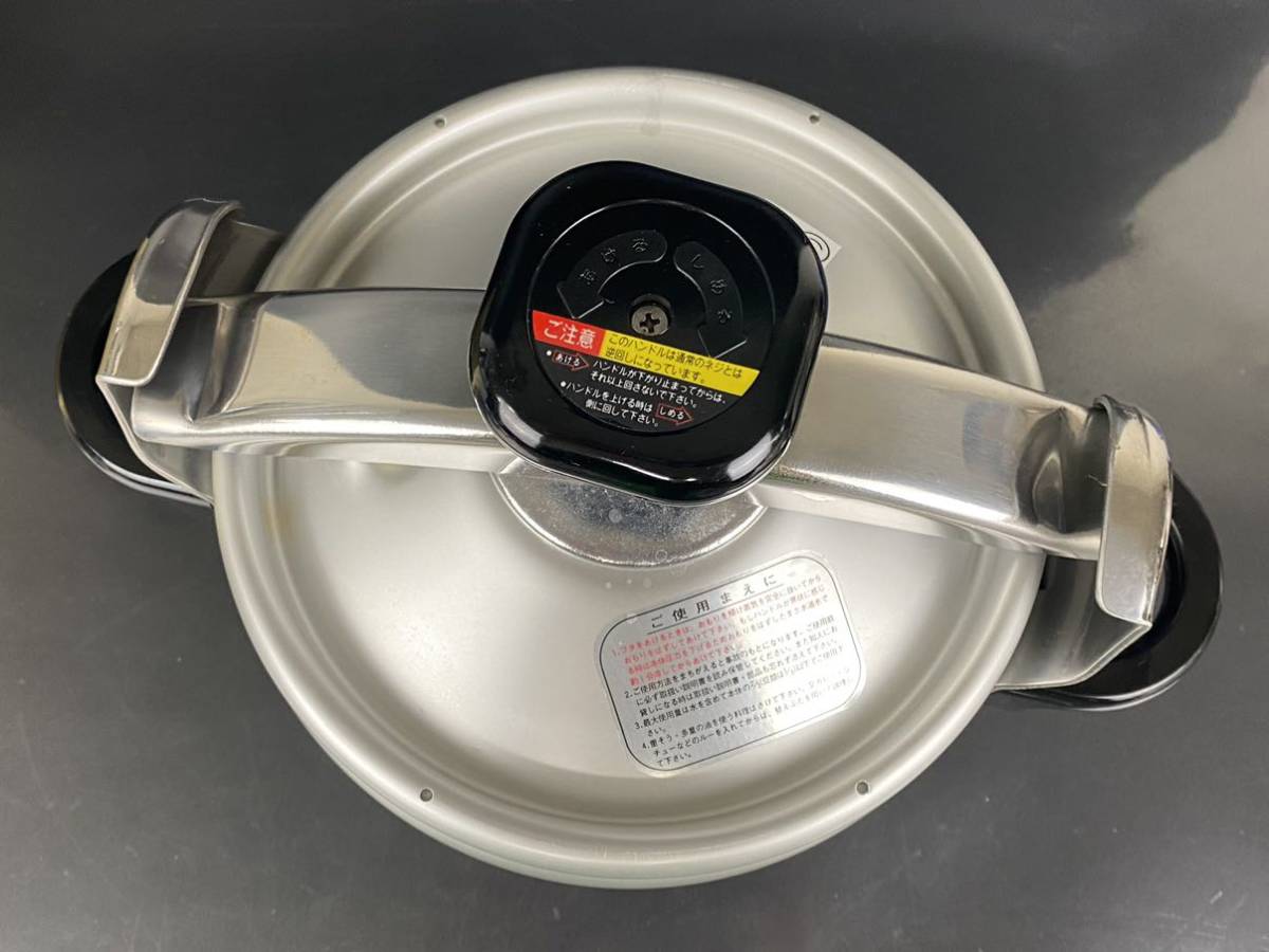 B) RIKEN 理研 リケン スピードクッキング RNP-60 1升炊 圧力鍋 両手鍋 B) RIKEN 理研 リケン スピードクッキング RNP-60 1升炊 圧力鍋 両手鍋