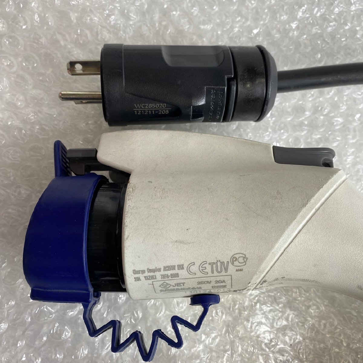 三菱アウトランダーPHEV純正200V充電ケーブル