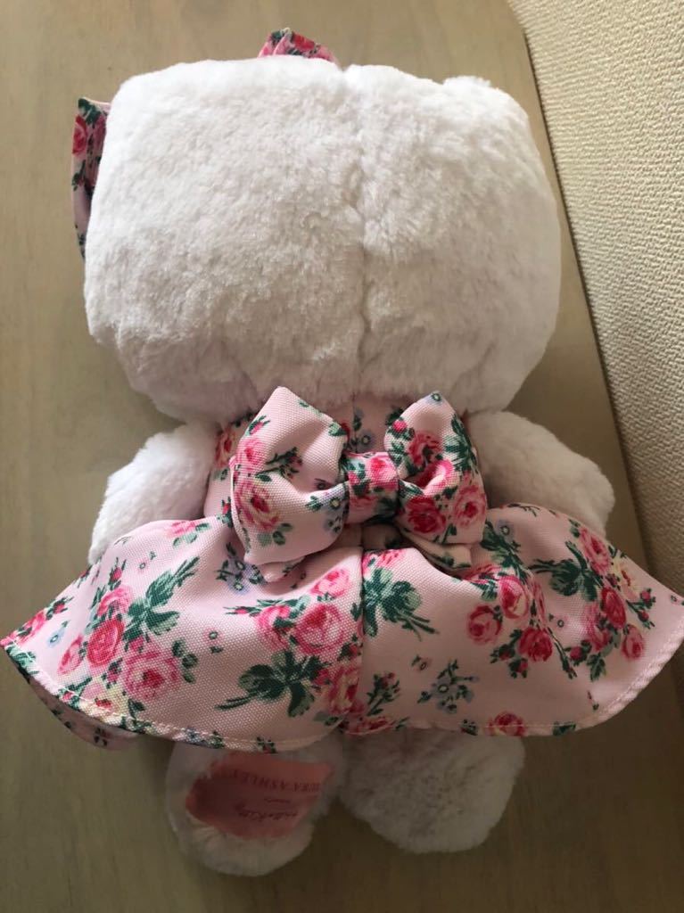 meets LAURA ASHLEY サンリオ ハローキティ ローラアシュレイ コラボ