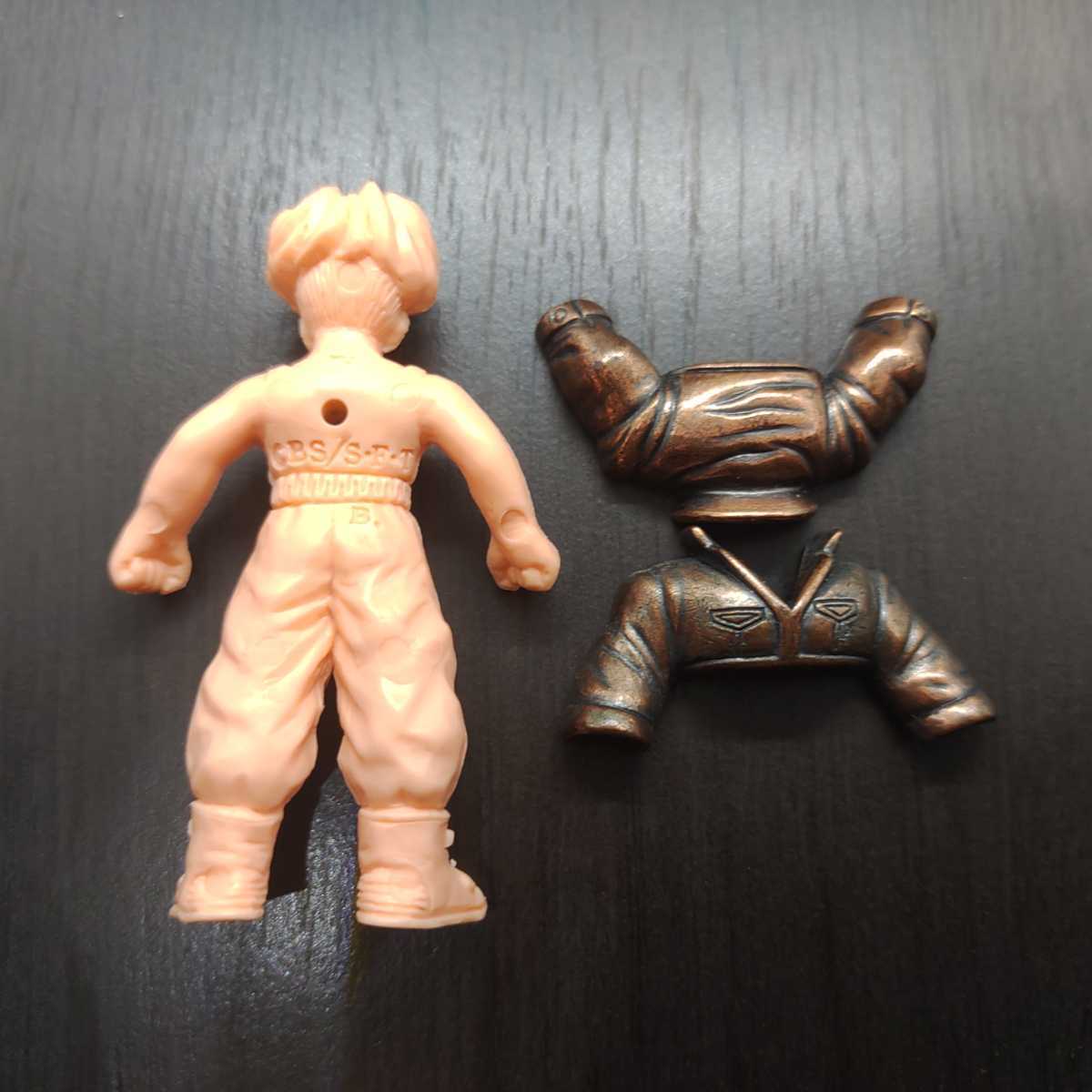 ドラゴンボール トランクス 肌色 メタルクロスアップ 消しゴム