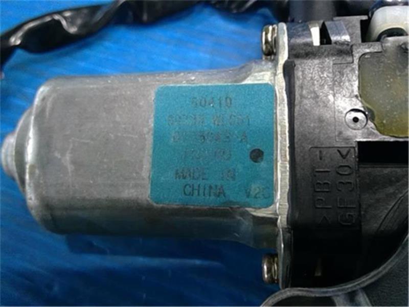 日産 純正 エルグランド 《 E51 》 左クォーターガラス 83341-WL100