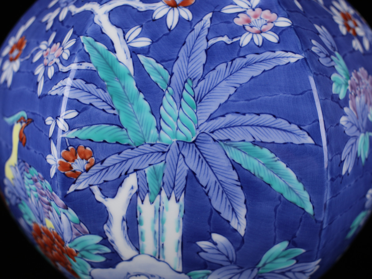 C8332 有田焼 【華山萬右衛門】作 染付色絵 花鳥文双耳大花瓶 高34cm 
