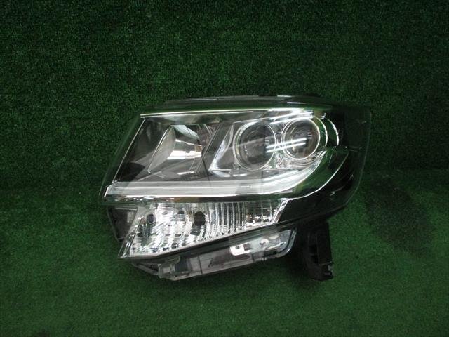 K383 ハリアー 60 後期 右テール 内 48-197 81580-48241 ZSU60W ZSU65W