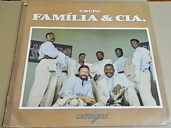  BRA盤89年オリジ Carlos Dafeカヴァー〜Jorge Ben〜Bebeto直系な極上メロウ大所帯マイナーサンバソウル好盤 Grupo Familia & Cia/Amigos(ボサノバ)｜売買されたオークション情報、yahooの商品情報をアーカ ボサノバ