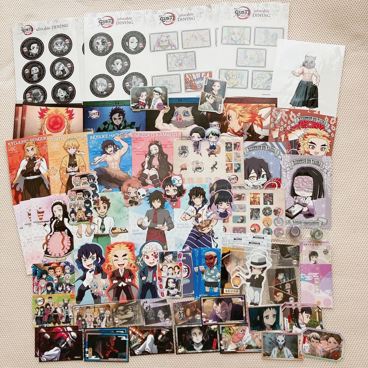 23┏○))鬼滅の刃 アニメ作品 ポストカード&ステッカー79枚セット 