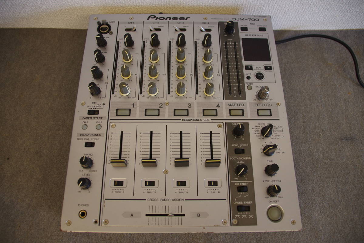 DJミキサー Pioneer DJM-700 ジャンク品 Pioneer | DJミキサー DJミキサー Pioneer DJM-700 ジャンク品 Pioneer | DJミキサー