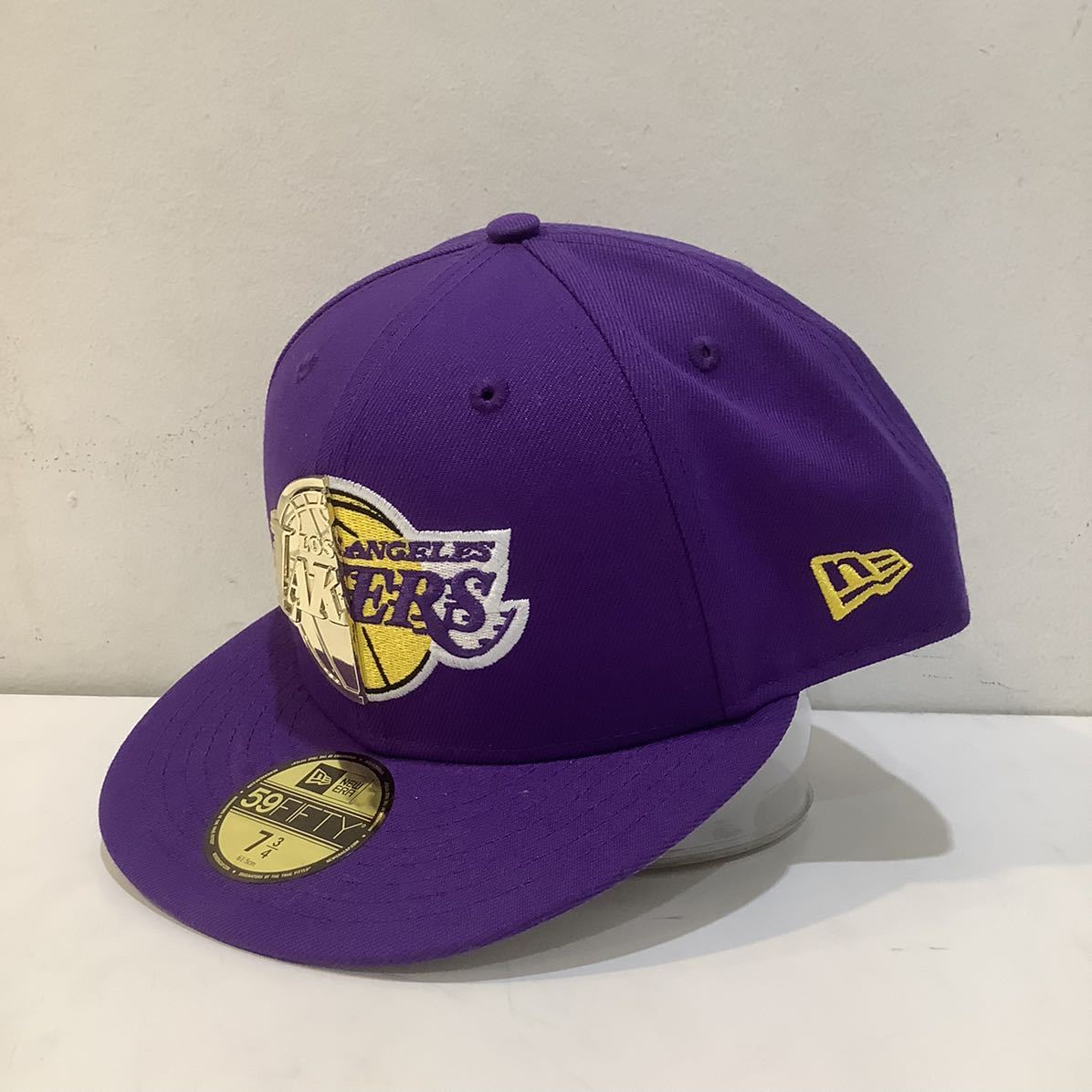 NEW ERA ニューエラ 59FIFTY ×LAKERS レイカーズ メタル スレッド スプリット キャップ パープル 562576 
