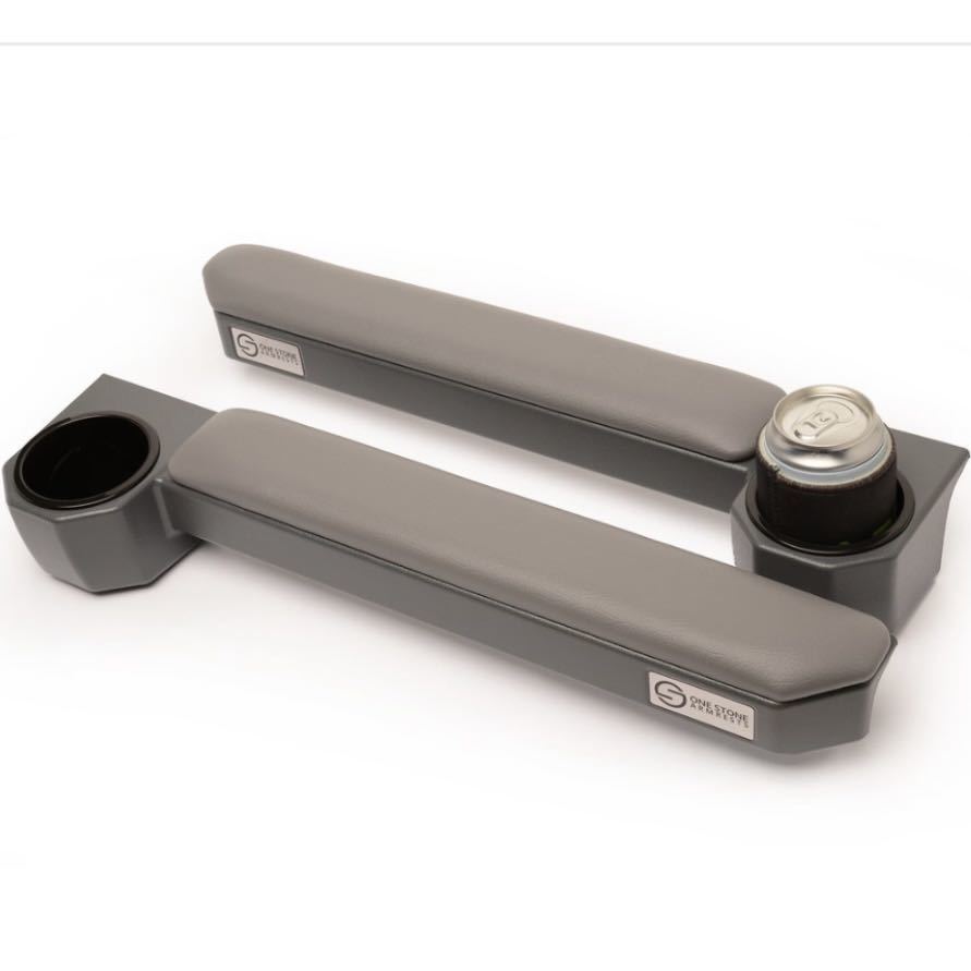 One Stone Armrests グレー 左右セット ランクル 70 71 74 76 77 One Stone Armrests グレー 左右セット ランクル 70 71 74 76 77