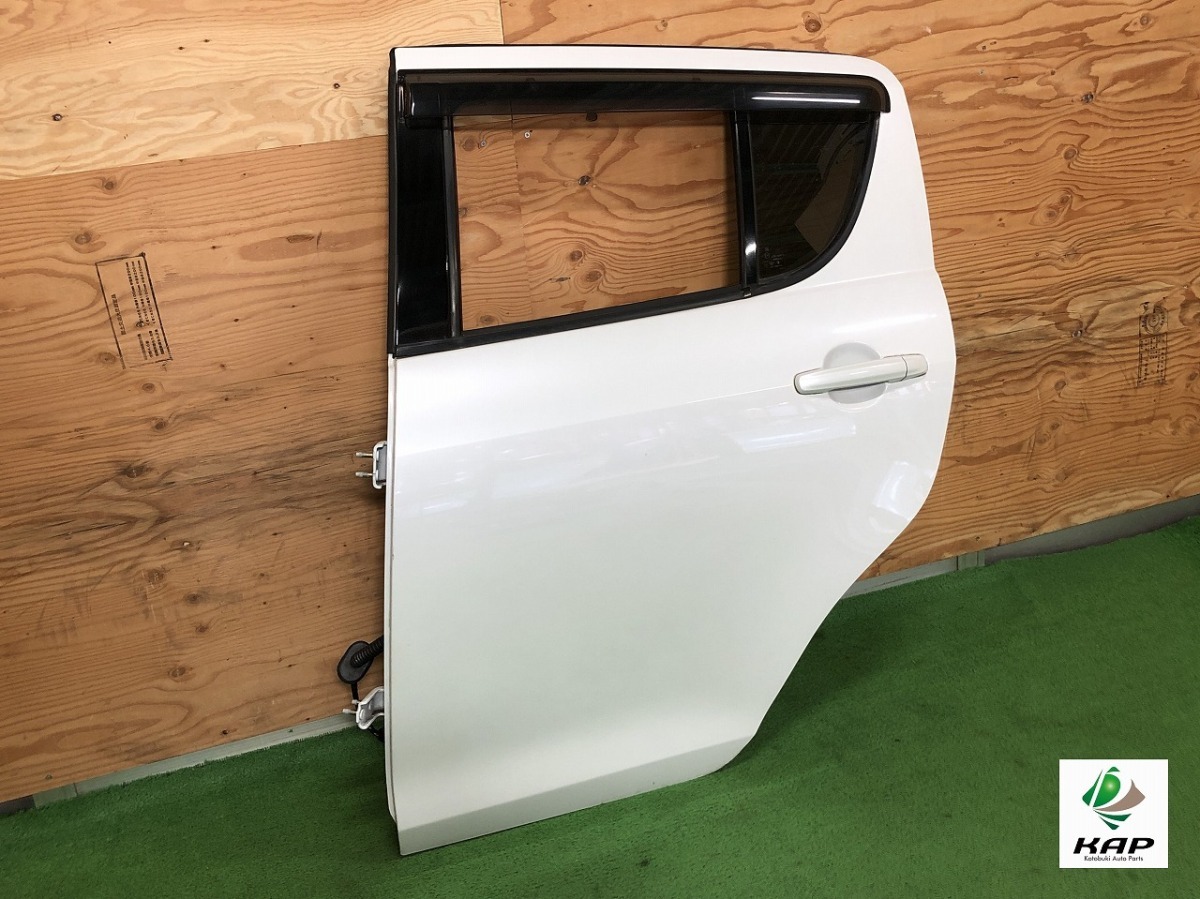 超激得，安い スズキ スイフト スポーツ ZC32S 左リアドア スノーホワイトパー／ZMT 個人宅配送不可(サイド)｜売買されたオークション情報、yahooの商品情報をアーカイブ公開 - オークファン スズキ用