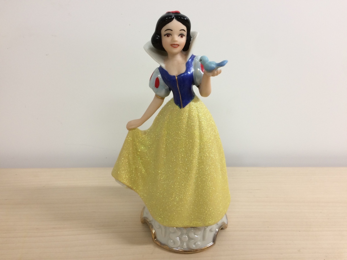 フィギュア 白雪姫 リンゴ Disney Traditions A 期間限定特価